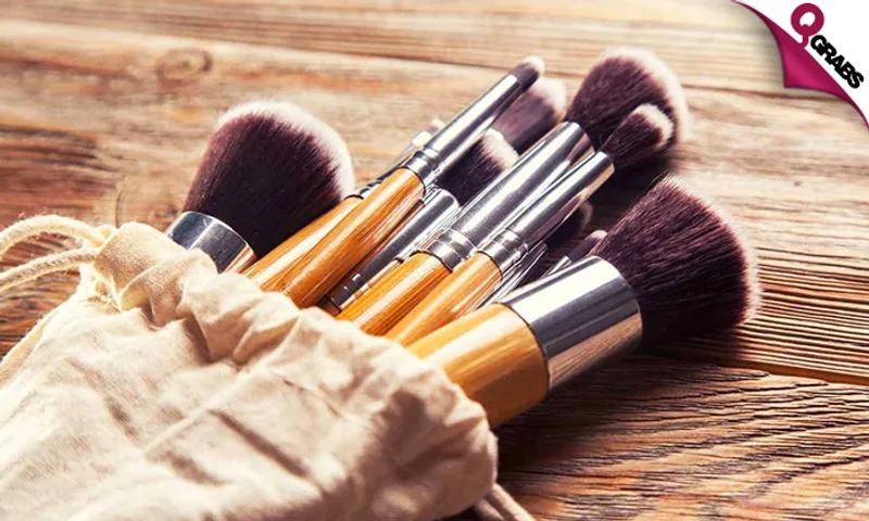 Wooden Makeup Brush Set!